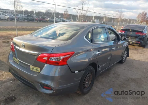 2016 Nissan Sentra S z USA, uszkodzony, nr VIN 3N1AB7AP0GY327391